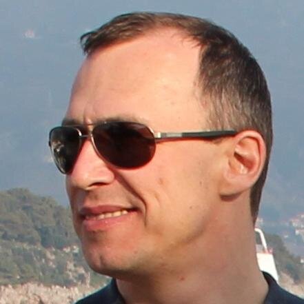 Simple and positive:)) tweets. Interests: IT, payment industry, self-services, Internet services and much more ...