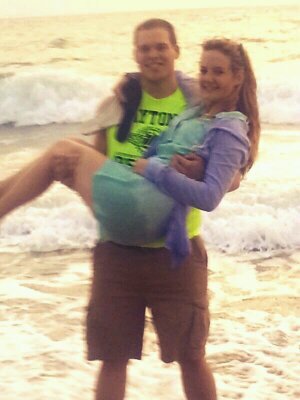 duck82711's profile picture. #prelaw #uk #godisfirst #taken:)