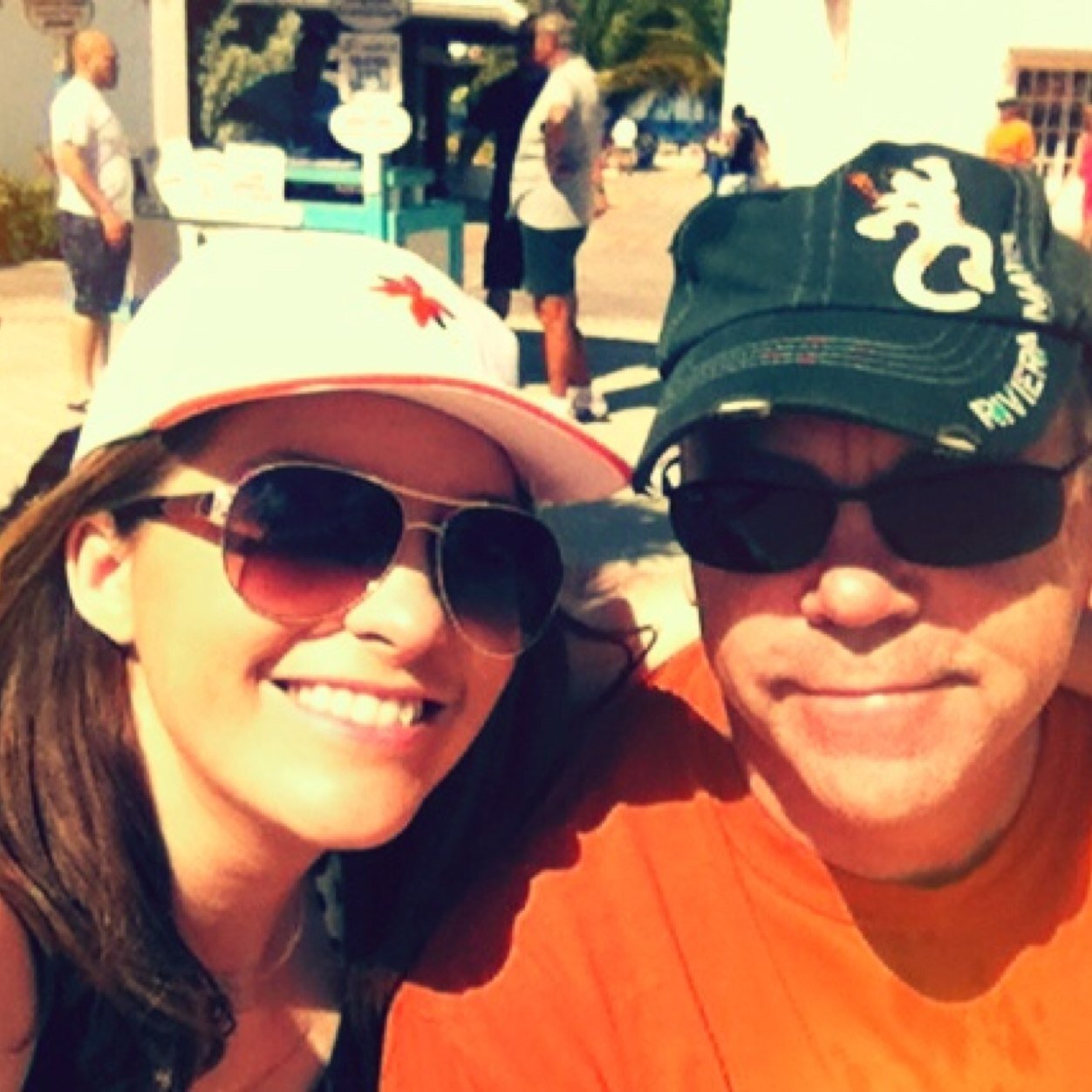 hetherenee's profile picture. 