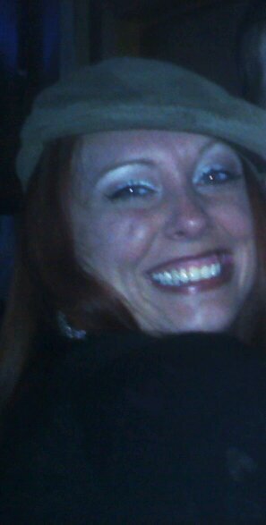 red_leo_lady's profile picture. just sayin...