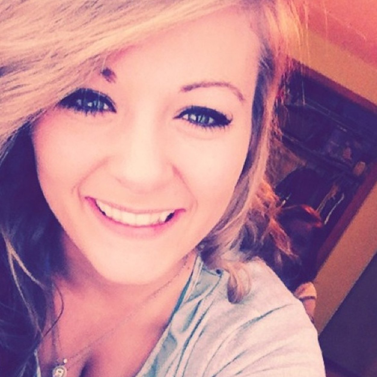 lilwags_'s profile picture. Living my life for today ❤️