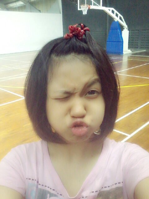 (๑⌣๑) I'm always me.. I am precious in God's eyes.. Share the Love ªⁿδ Joy.. (ˆ▽ˆ) I Love u ! ♥♥