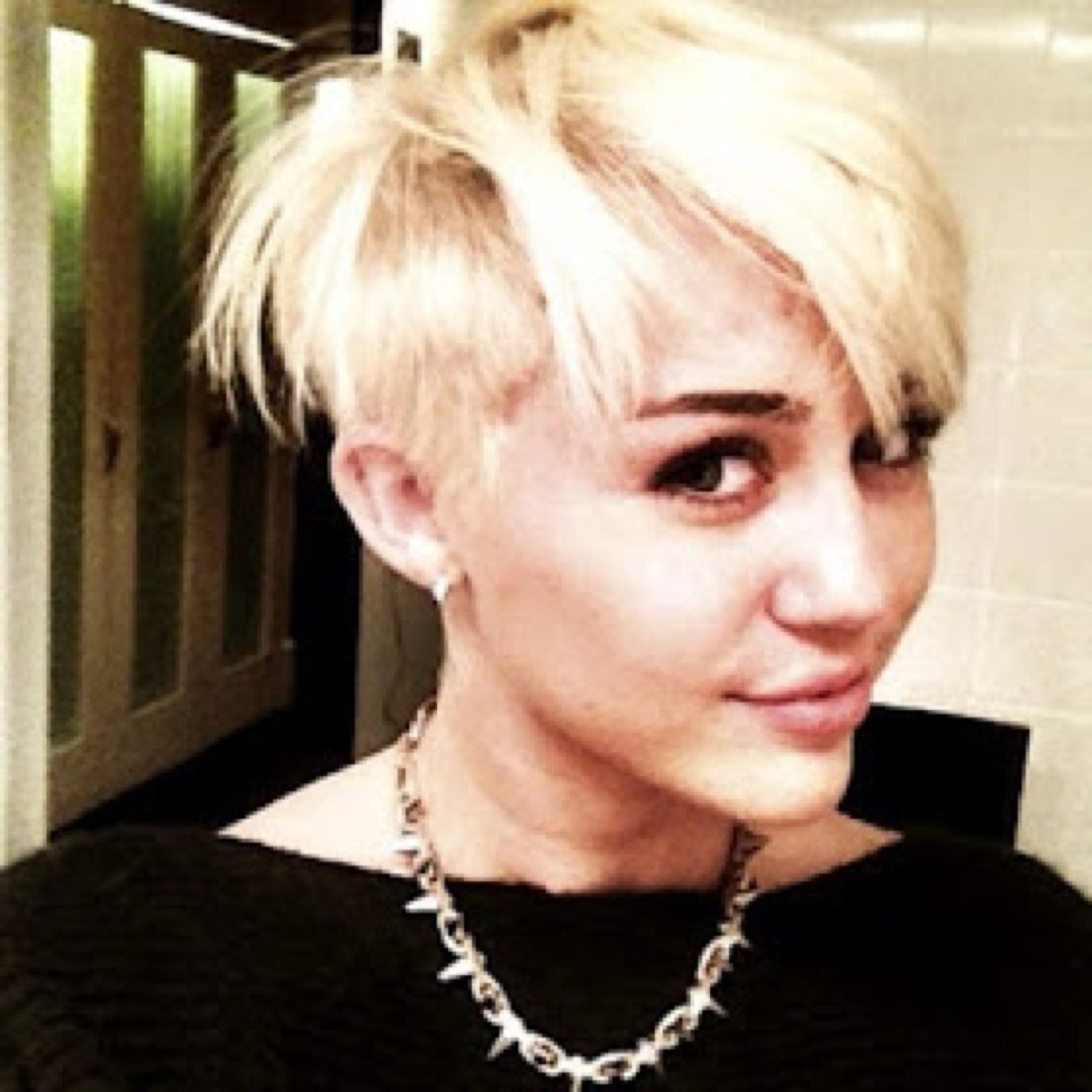 perfect twerk (mileyRPGMB) Twitter