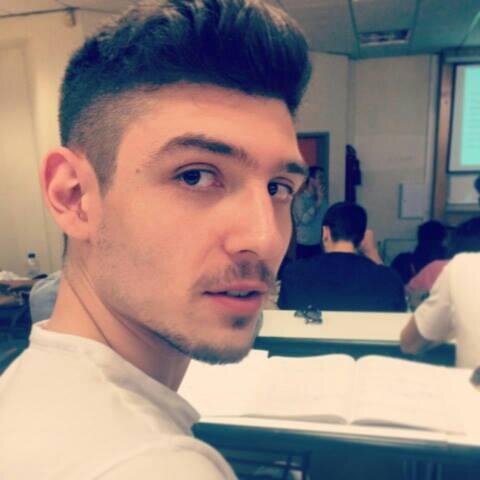 johnpaps13's profile picture. 