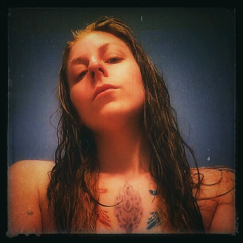 SexyTechJunkie's profile picture. ♥·♡·♥Caffeine Junkie, tattoo junkie,  shopalcoholic,  mall junkie, health/fitness junkie, computer techie with an attitude. l♥Me ♡·♥·♡