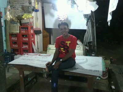 b8389590f0f1407's profile picture. 