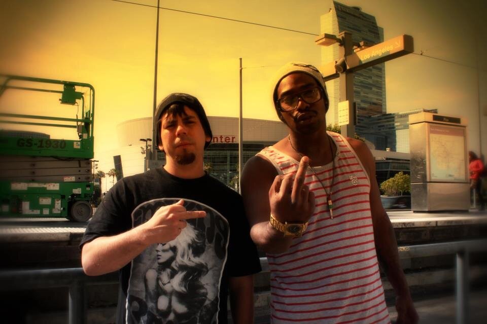 two dudes juan paisa.