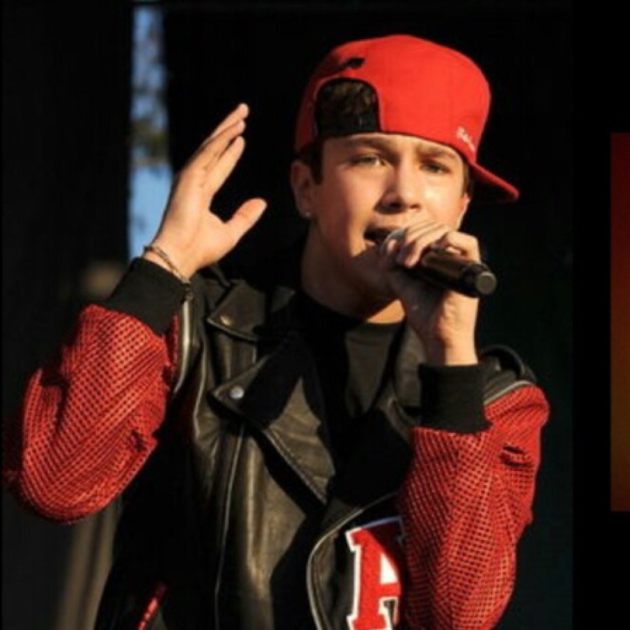 smooooothie55's profile picture. I'm eighteen.♡one direction／Austin Mahone／Eminem♡