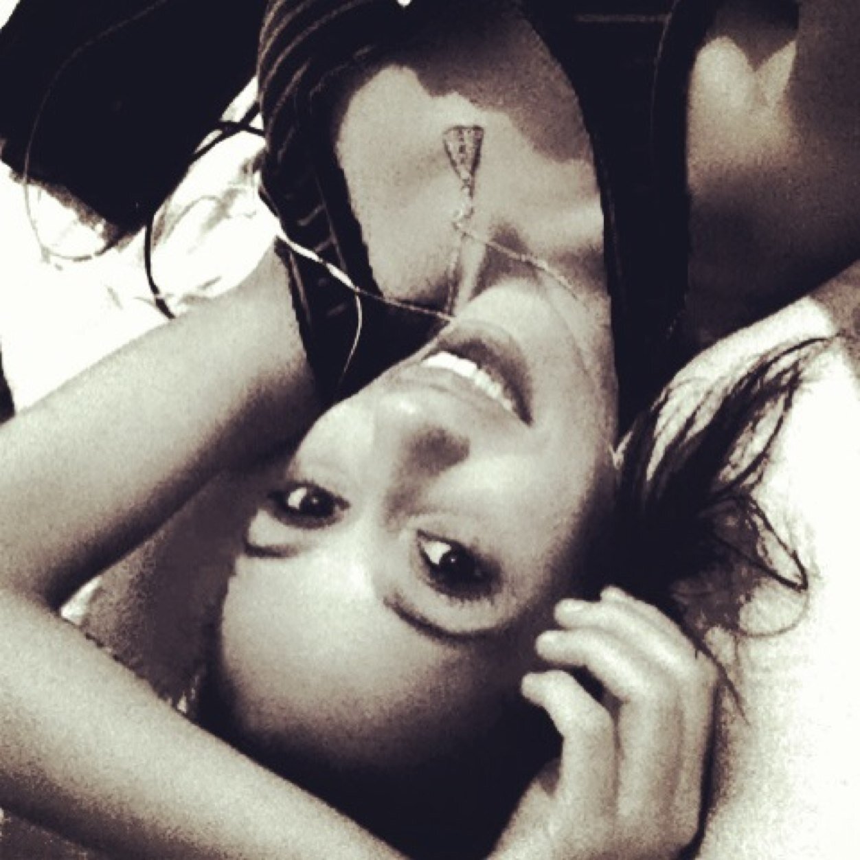 Leonina, 18 anos, ciumenta, sincera, chata, manhosa & egoista. insta: @stephanyejacob