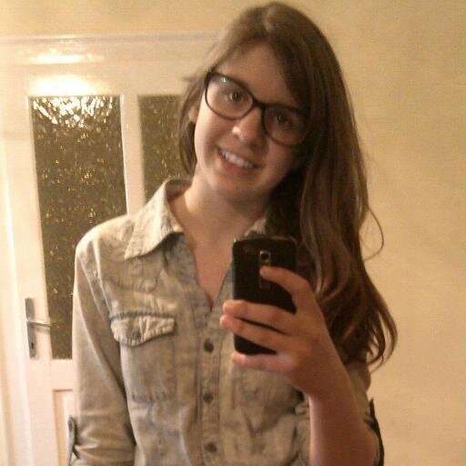 Live while we're young ! |#Directioner| #idiot| #youngwildandfree| #FCB| #Styles| #curly| #fotbal| #stronger| #warrior| #me| follow me=i follow back!