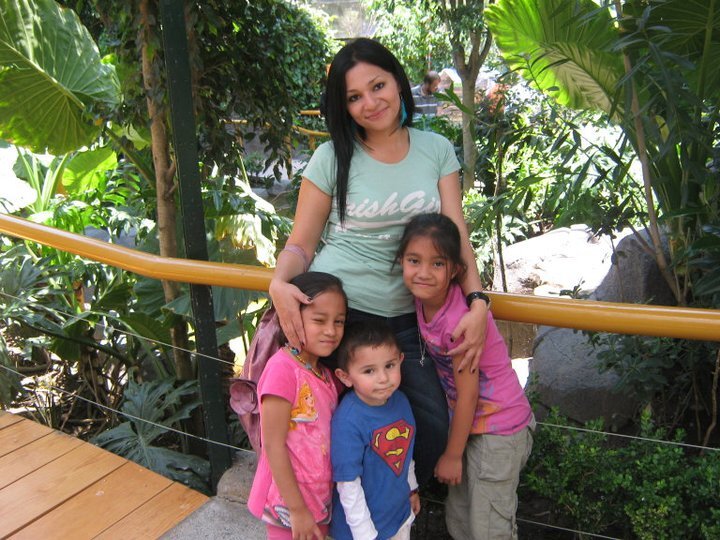 hardworking woman! :) love my family!