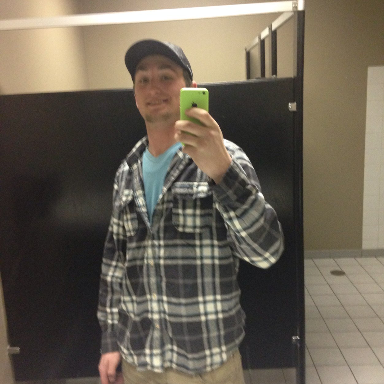 seaton19's profile picture. 