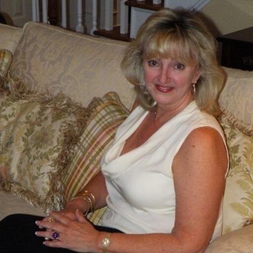 I am an Atlantan. Have practiced in real estate for 16 yrs after Emory Law. Closed over 3000 loans, set up corp. orgs. & drafted wills.I do mobile closings too!