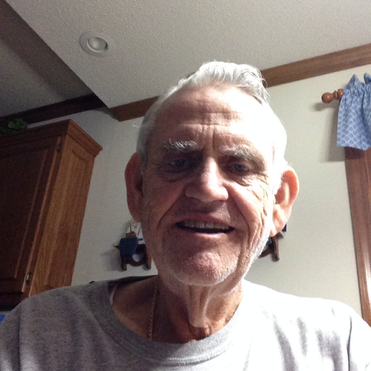 soonerboomer471's profile picture. From Miami, Oklahoma
Retired from F.W. Woolworth
Live in Hot SpringsVillage, Arkansas 
Married to Sherry(Branson) Jones
Have 2 sons & a daughter
Love golf