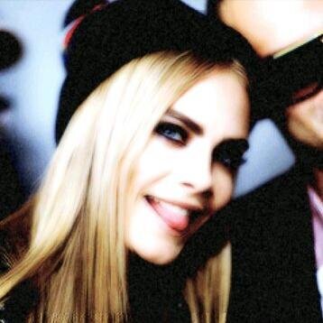 I wish I'd been, wish I'd been, a teen, teen idle. |I'm on fire, you better watch out for me|