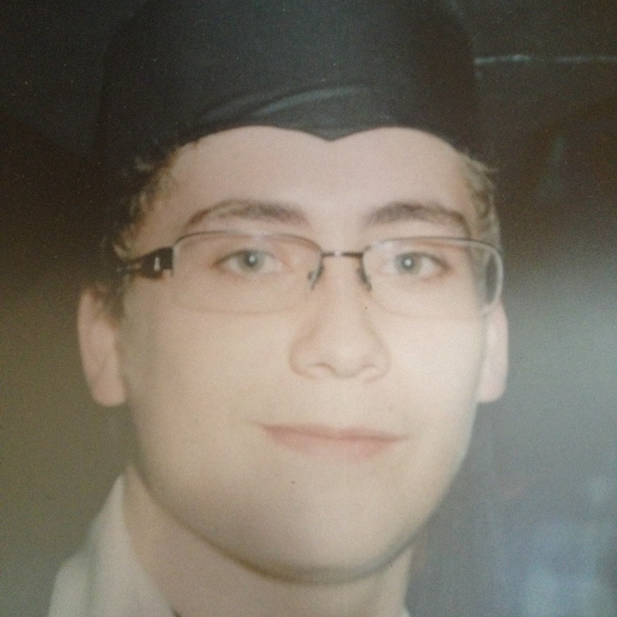 albertoh7723's profile picture. Enjoying life like a responsable animal since '95