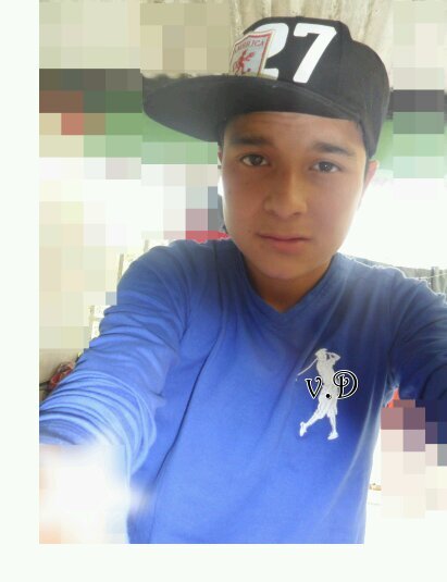 no soy un principe azul. pero de amor tengo el corazon full. tambien tengo mi pikete 24 7 calle pero con glamur jajja #dani