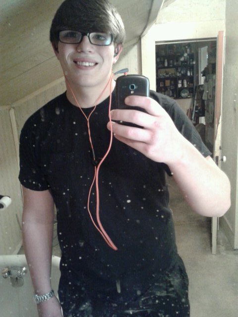 C_holsterr's profile picture. Do it, Or you'll regret it. #TeamTaken