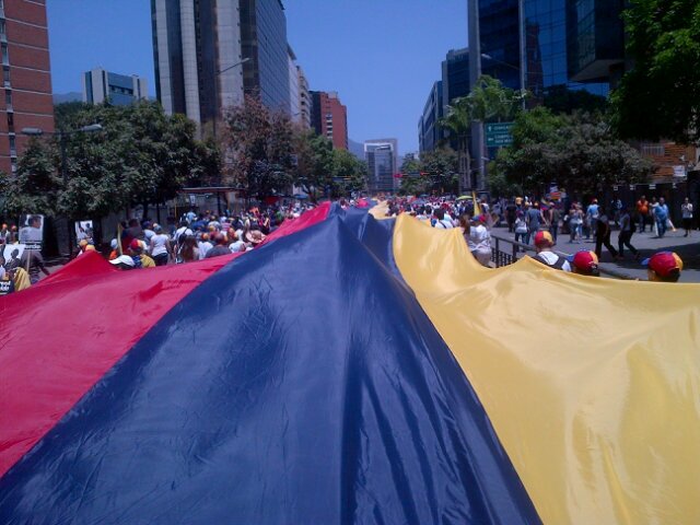 Defensor de mi País y de los Valores. No dejaré a mi Venezuela cuando más me necesita.