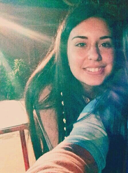 AndreaNRuiz's profile picture. #Volley #TVD  #BreakingBad #PrettyLittleLiars #GossipGirl #TrueDetective #aguardiente