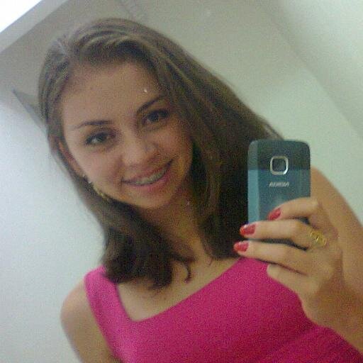 Acadêmica de Pedagogia da Universidade Federal de Santa Maria e a mãe da Hérica, minha princesinha:)