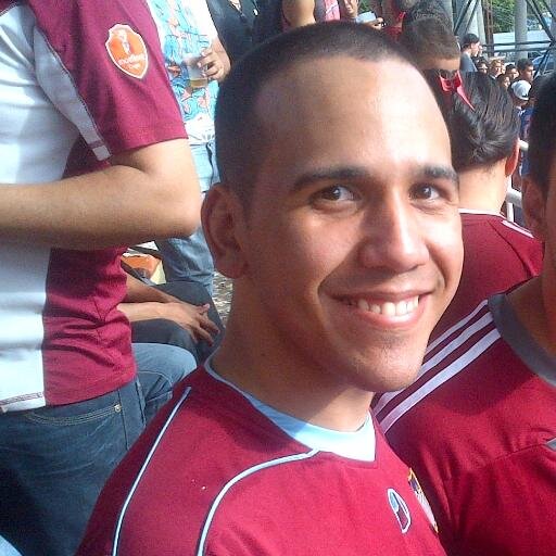 Ingeniero Mecánico de la Universidad de Carabobo / Apoyando al Fútbol Venezolano desde la cuna hasta la tumba / Estudiante de la vida