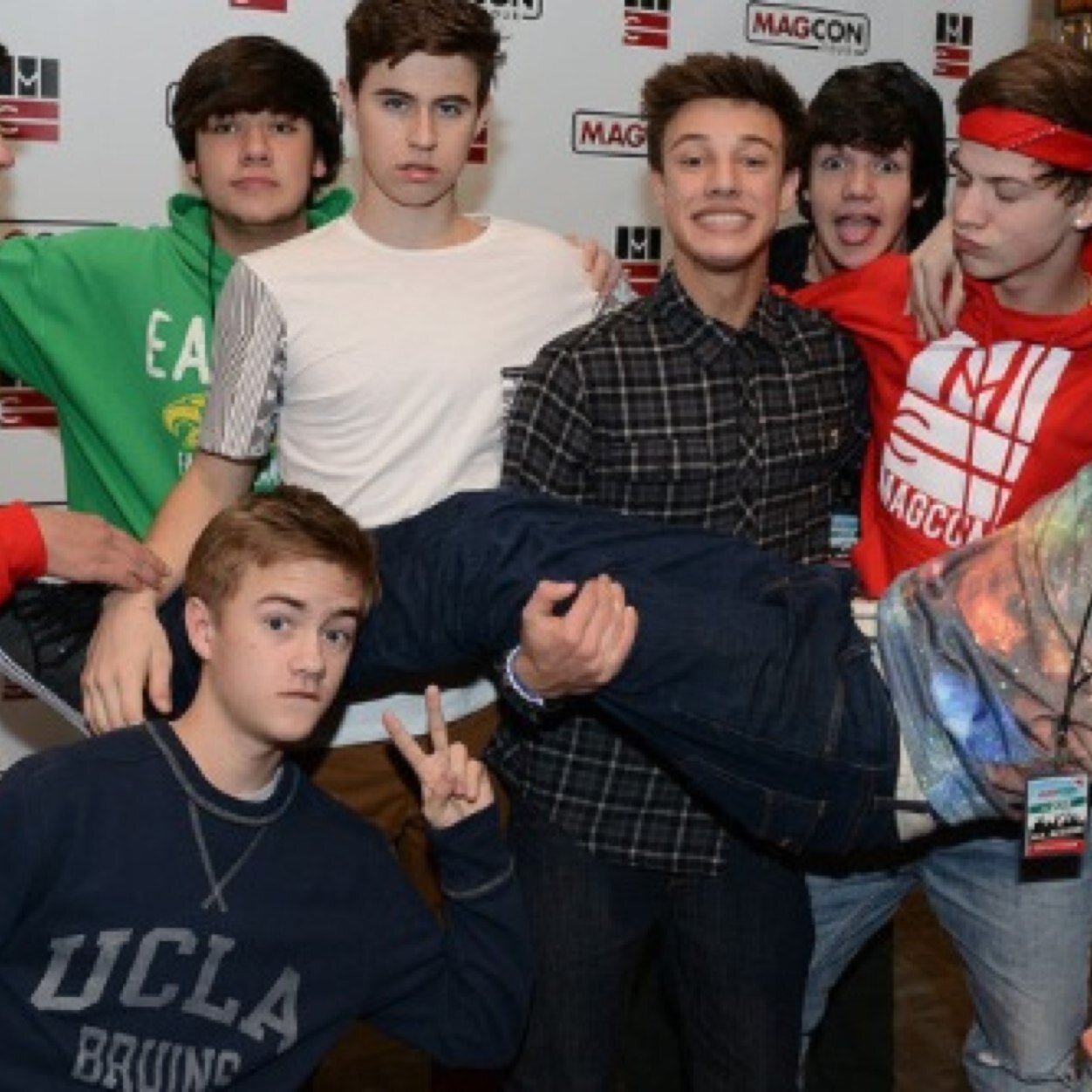 Lol ur not a magcon boy