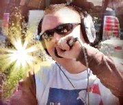DJ & Founder of MoveNationDance Radio:
http://t.co/WNTwKUBUgM