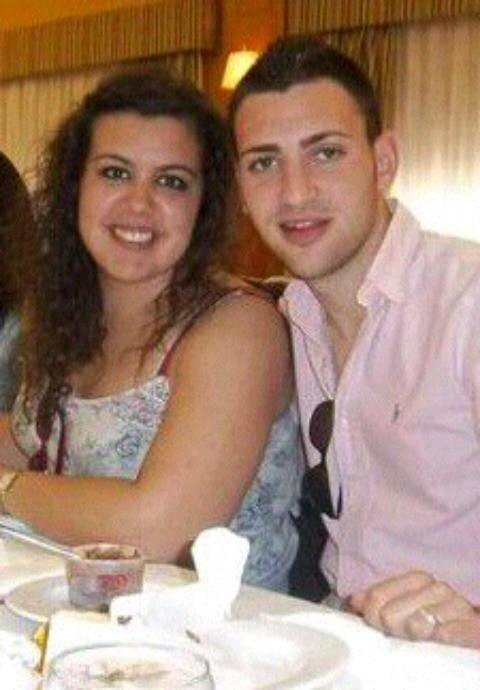 Estudiante de Ingeniero técnico agrícola en Badajoz. Heavy metal la mejor música y disfruto con cada partido del real madrid @AnaSerrano_10 te quiero