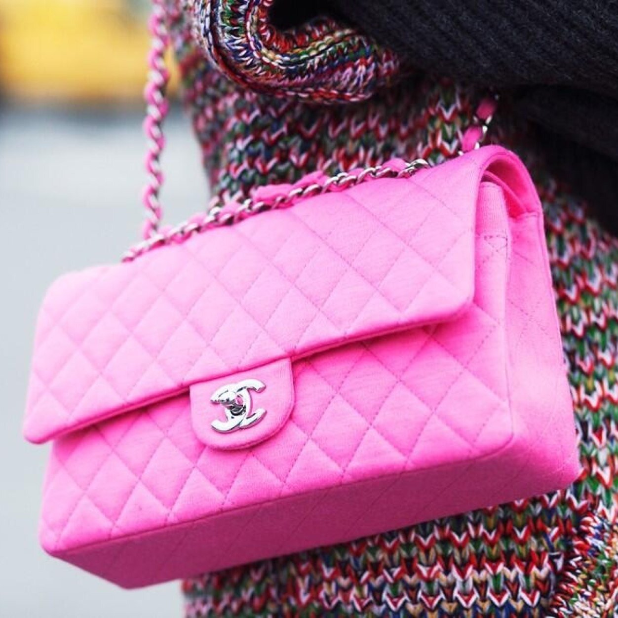 Dedicated reseller of Chanel, Hermes and Prada. Based in Italy, formerly in Chelsea London