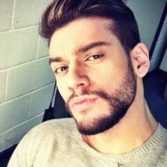 O mundo é das pessoas que sonham, por isso o meu sonho é você. Criado e seguido pelo @LucasLucco dia 05/01/13