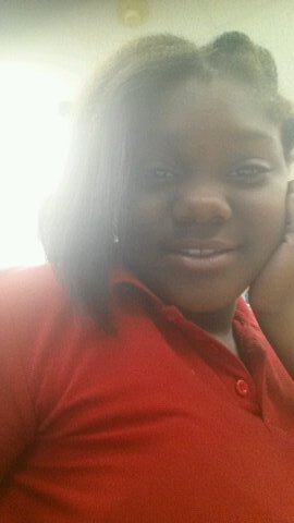 ❤❤my name is shae, my favorite color is purple, my mom is n jail so its free her, I love to listen to music!!!❤❤❤