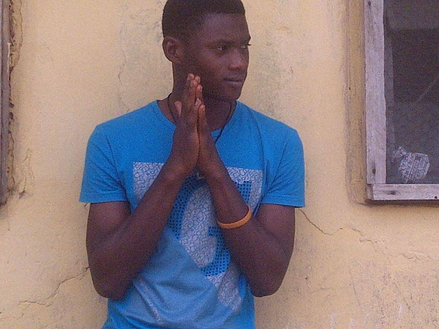 ~Welcome to mah wall~
 ~It's your boi NezzyMilli~
  ~Promising Artist~
~Follow mah page on Fb @ NezzyMilli~