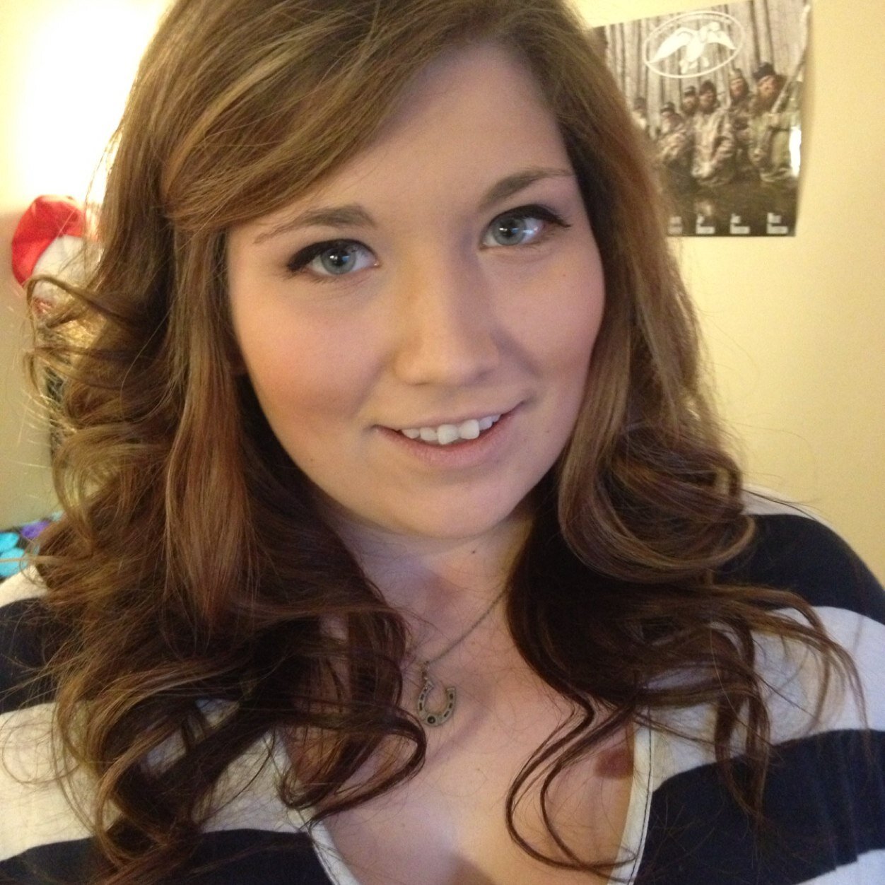 zoemanuel's profile picture. Stoner cowgurl right here :D