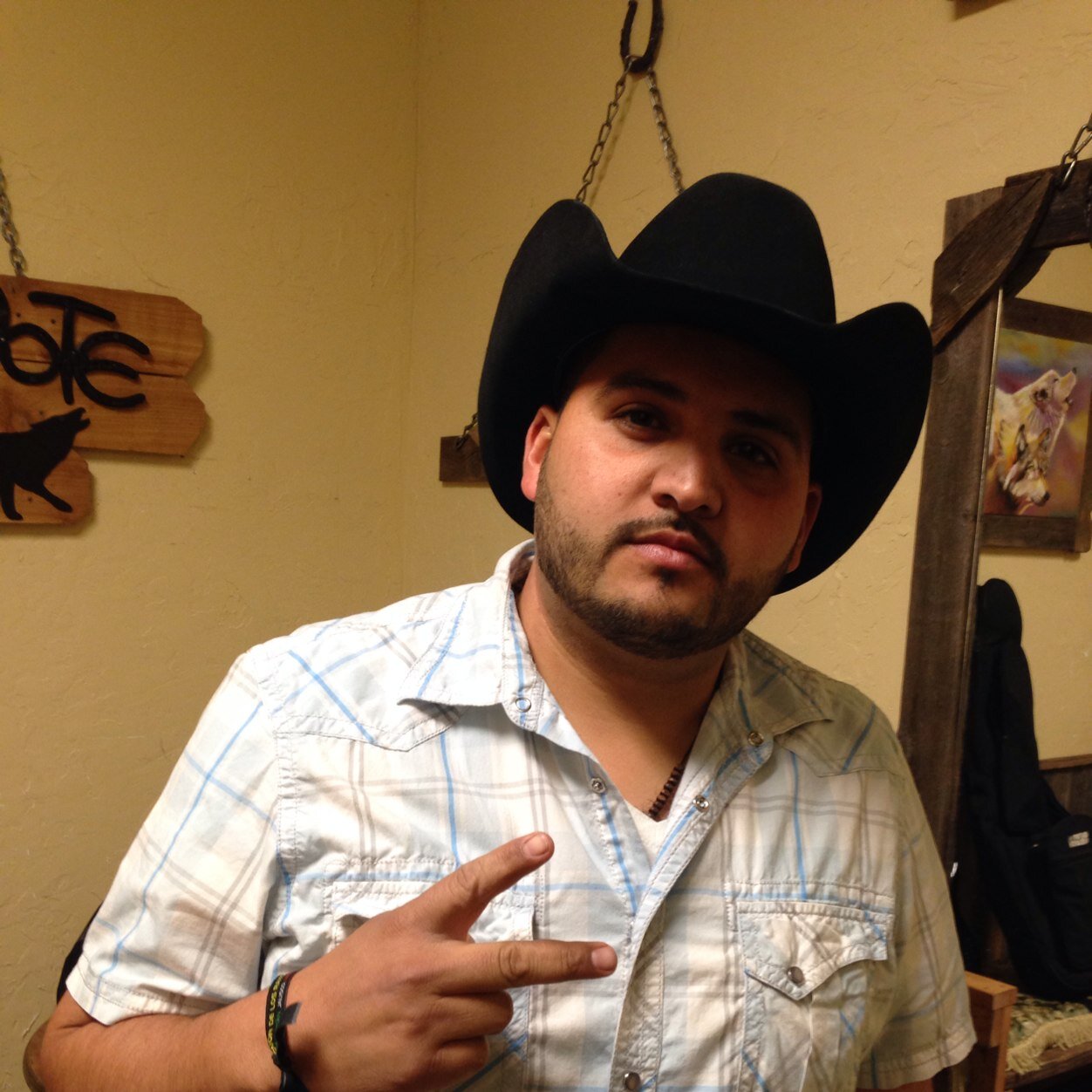 georgysueno's profile picture. 100% zacatecano, me gusta la divercion y el despalle! Apoyen a mi grupo Sueño Norteño! Ajua! Y hay te va trompuda!