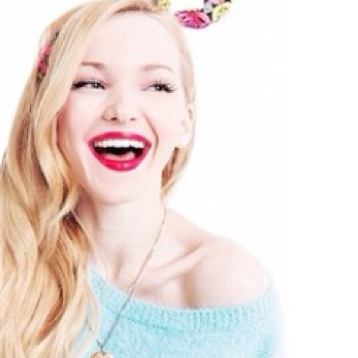 I'm Liv! I'm a 15 year old, Triple Threat. I'm from a little television show called, 'Sing It Loud.' I have an identical twin named Maddie. [RP]