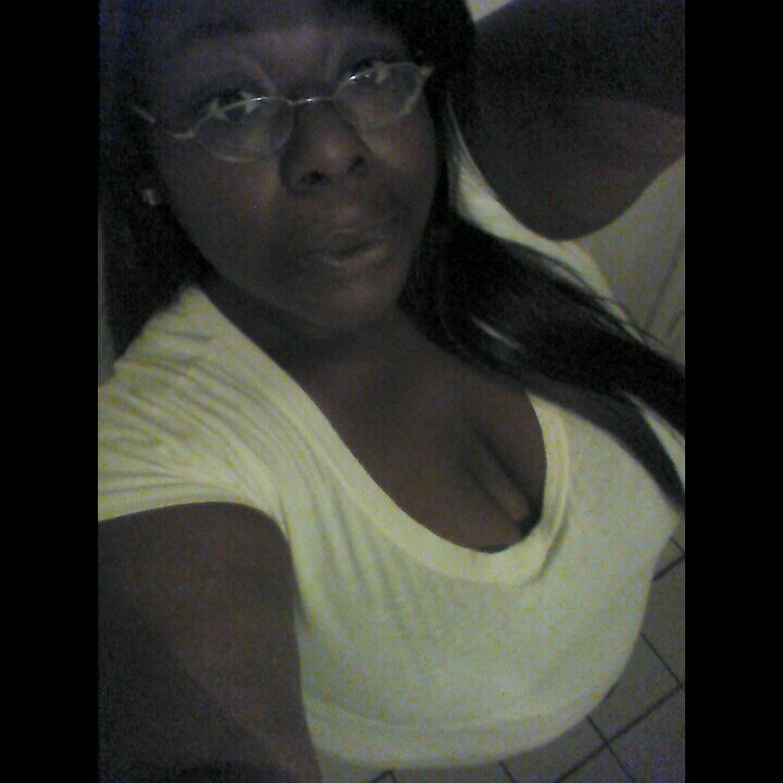 dat_grl_lesha's profile picture. Ask....Nd I Might Tell