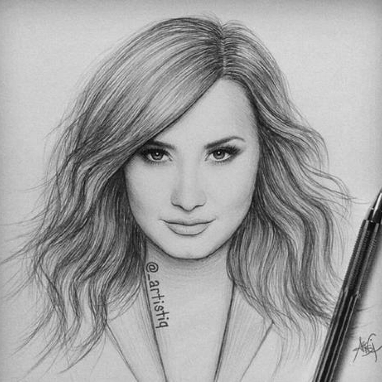 Demilover106's profile picture. HUGE lovatic