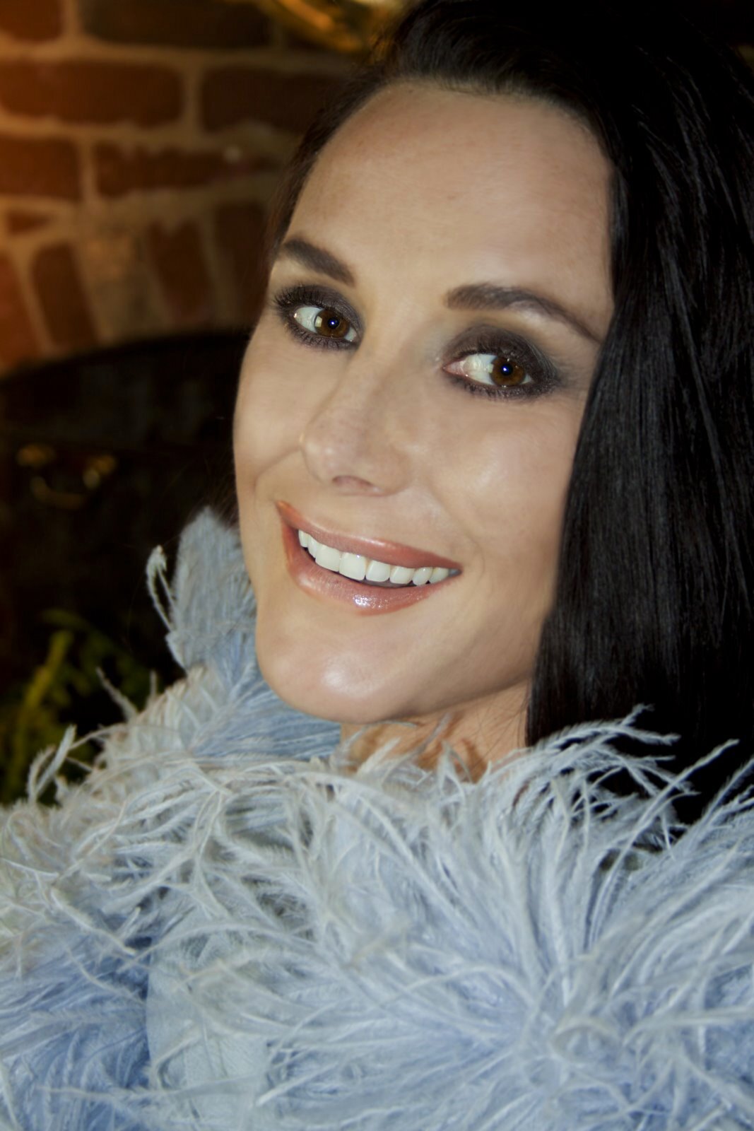 LookingGlassSkn's profile picture. 