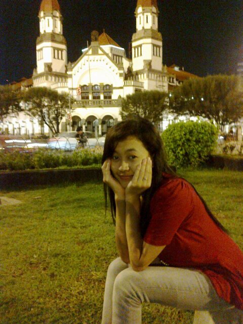 MimihNovik's profile picture. Simple