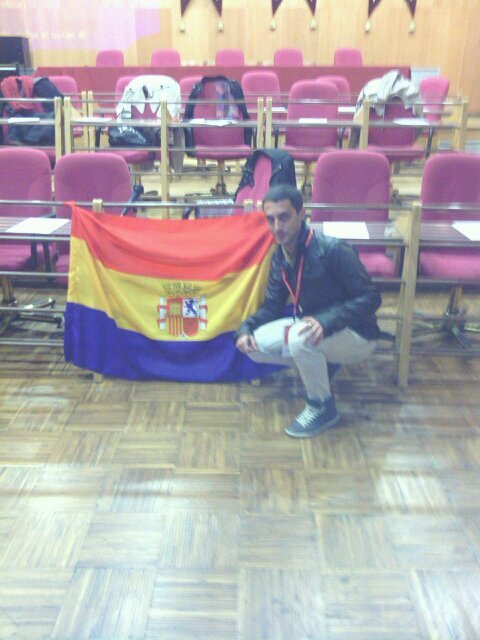 Secretario General de JSA Castilleja de la Cuesta,Costalero de Sevilla y orgulloso abonado del SEVILLAFC.
Sevillano y Andaluz por encima de todo