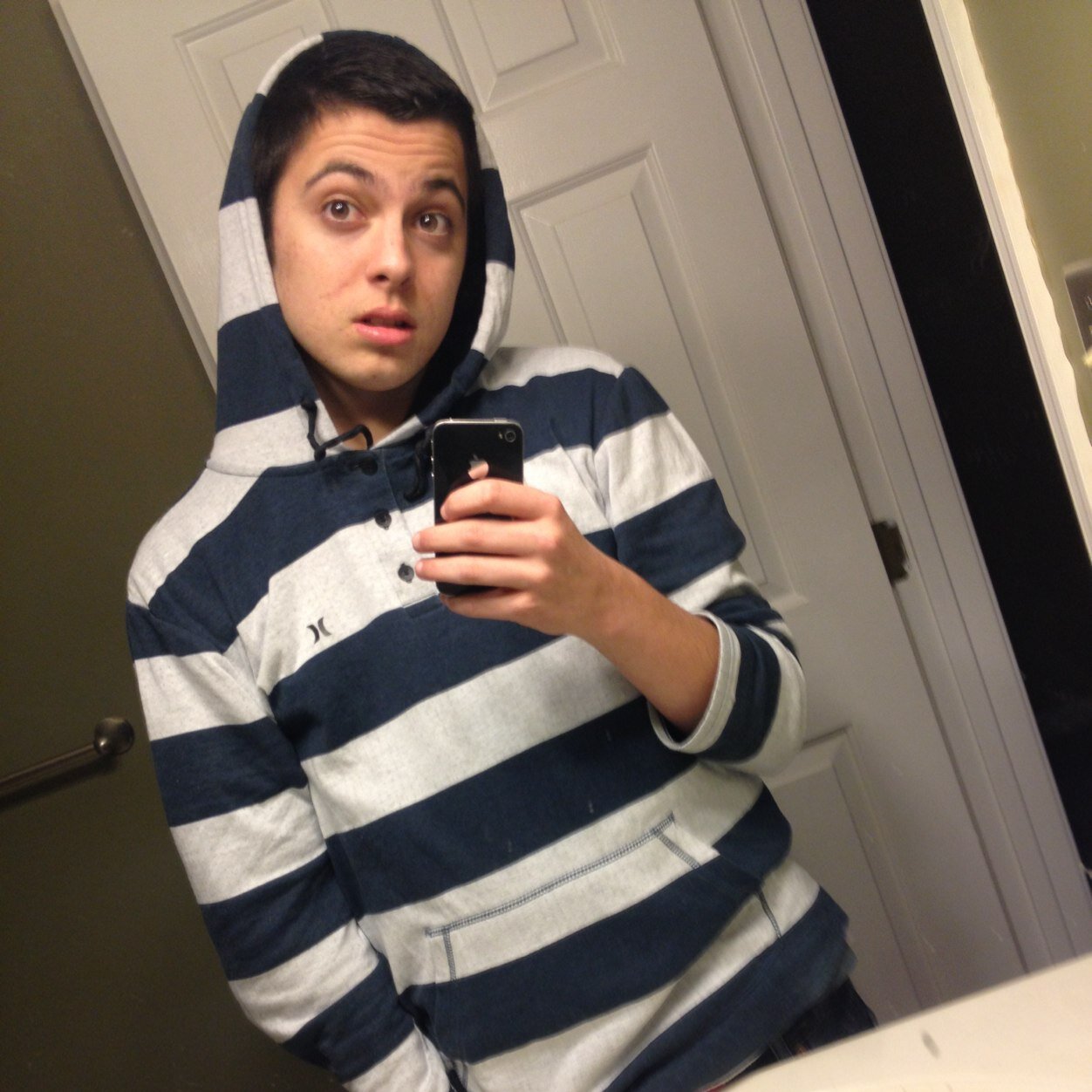 whattolearn's profile picture. *Artist/Song Writer* Follow my instagram @Brradyyy * #IUP Class of '18 #HeadOfState