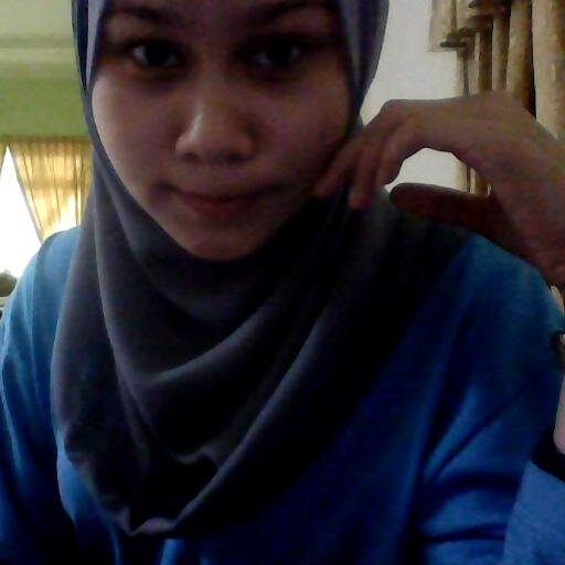 siti nadira / just call me dira / kelantan / 17year / thanks follow my twitter..add and follow me on facebook SITI NADIRA RIZUAN