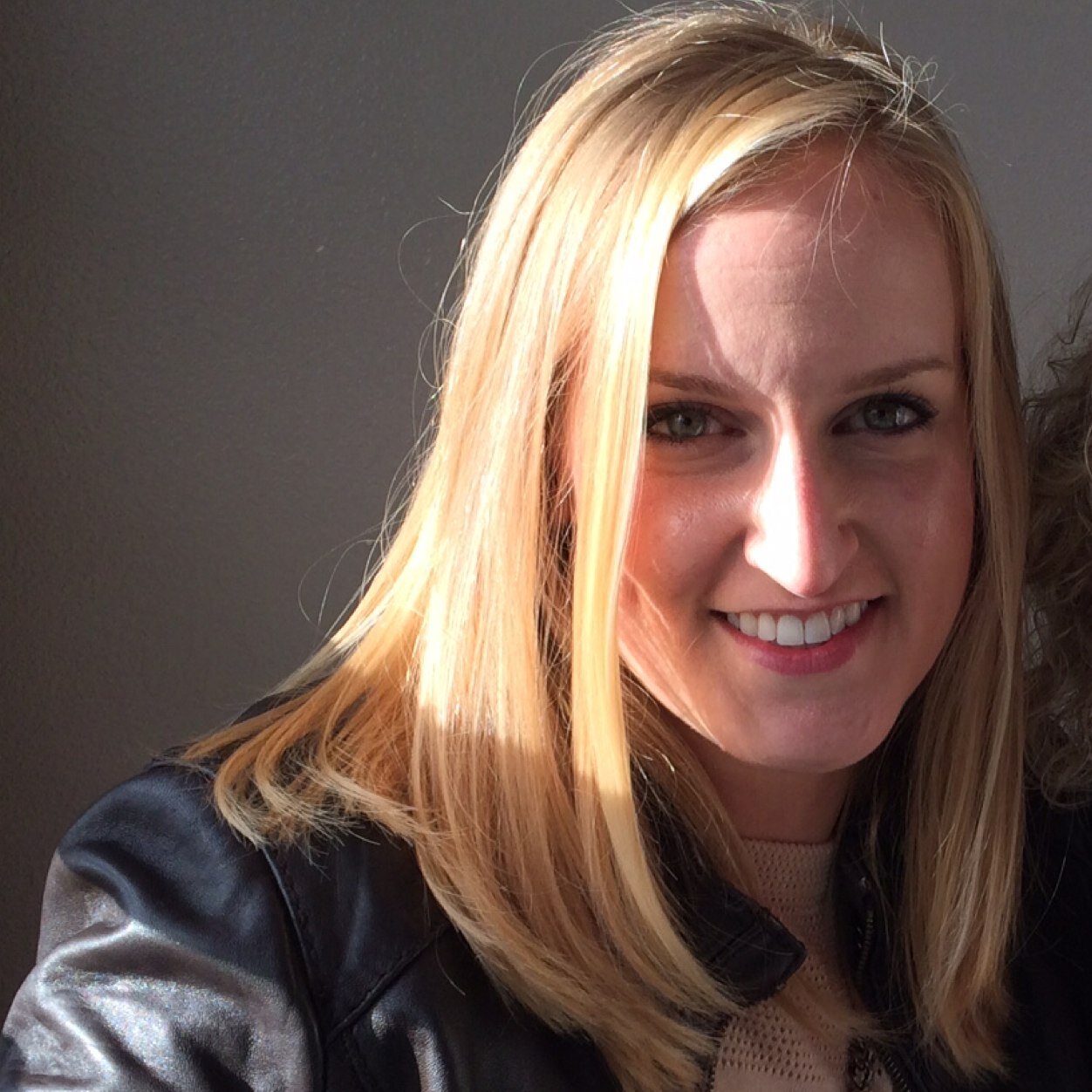 ClareEGraham's profile picture. tex-pat | wife | dog mom | recruiter