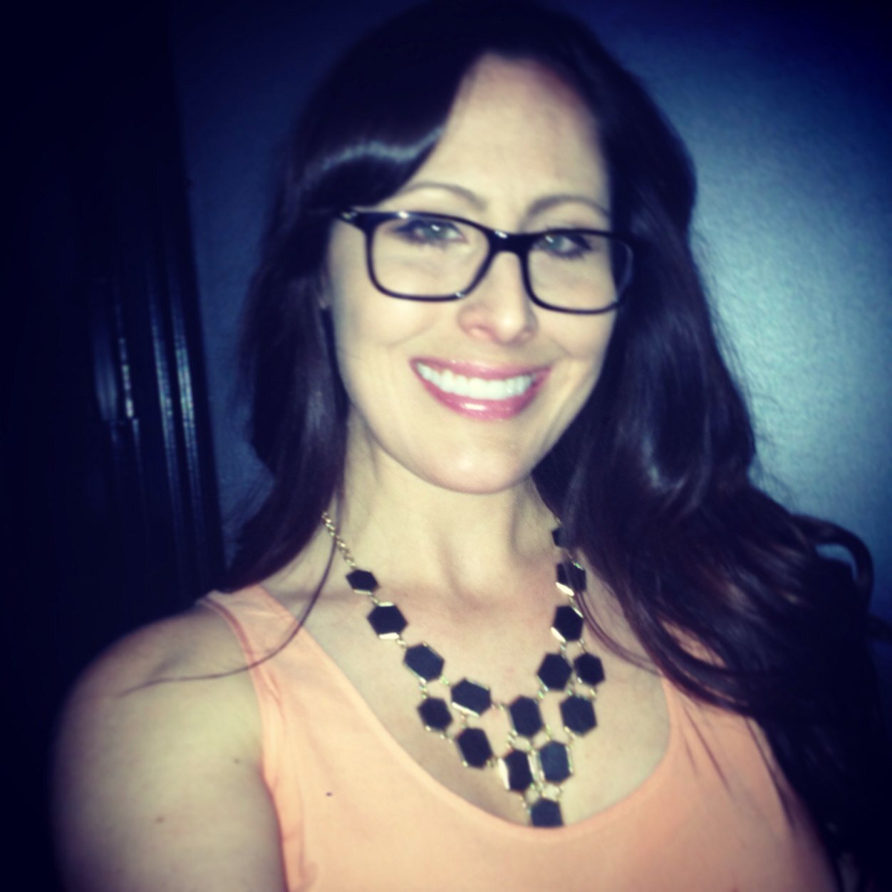 HoneyBee_Billi's profile picture. It takes more than 160 characters... Follow me to get a glimpse into what appears to be my life.