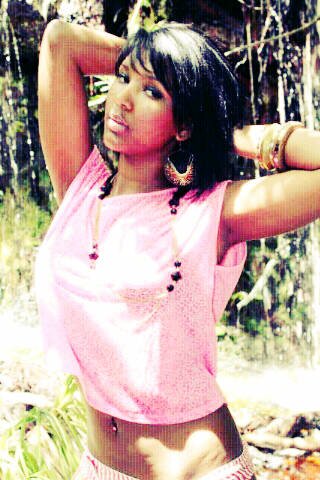 YourCodegirl's profile picture. 