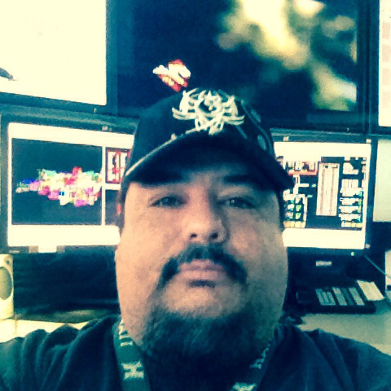 Just a Simple Island guy from Guam livin it up in Riverside Ca.... Hafa Adai!!!