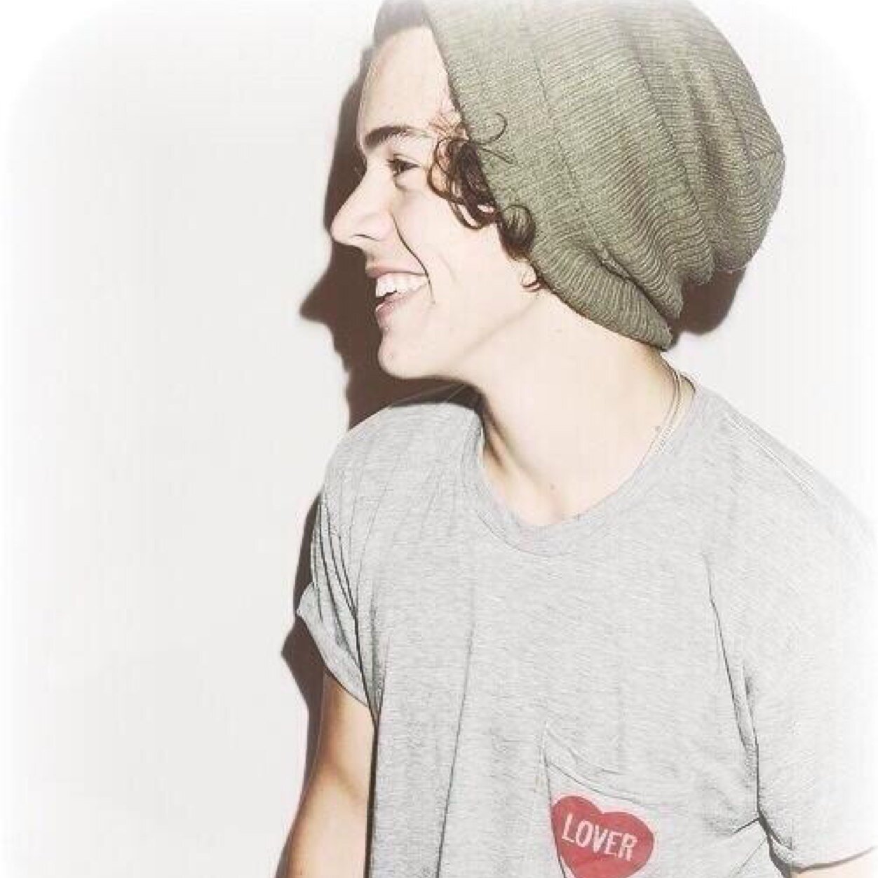 I DO NOT CARE HOW MANY FOLLOWERS THAT FUCKER HAS, NEVER GIVE UP ON YOUR FOLLOW FROM HIM OKAY. You deserve it! - Love, @NarryDammit :)