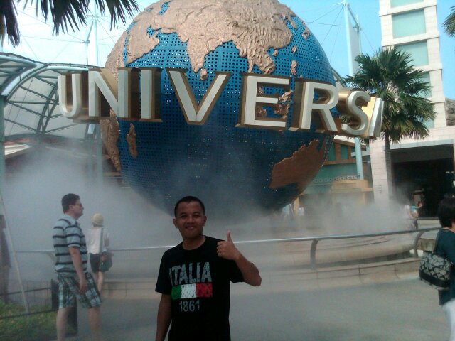 dam_safe's profile picture. Never change..smile and happy