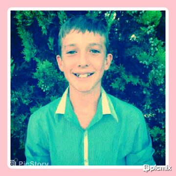 Young,enjoys sport and Music. Just a kid in a messed up world.